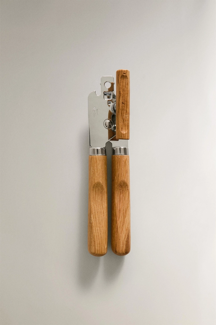 Открывалка для консервных банок