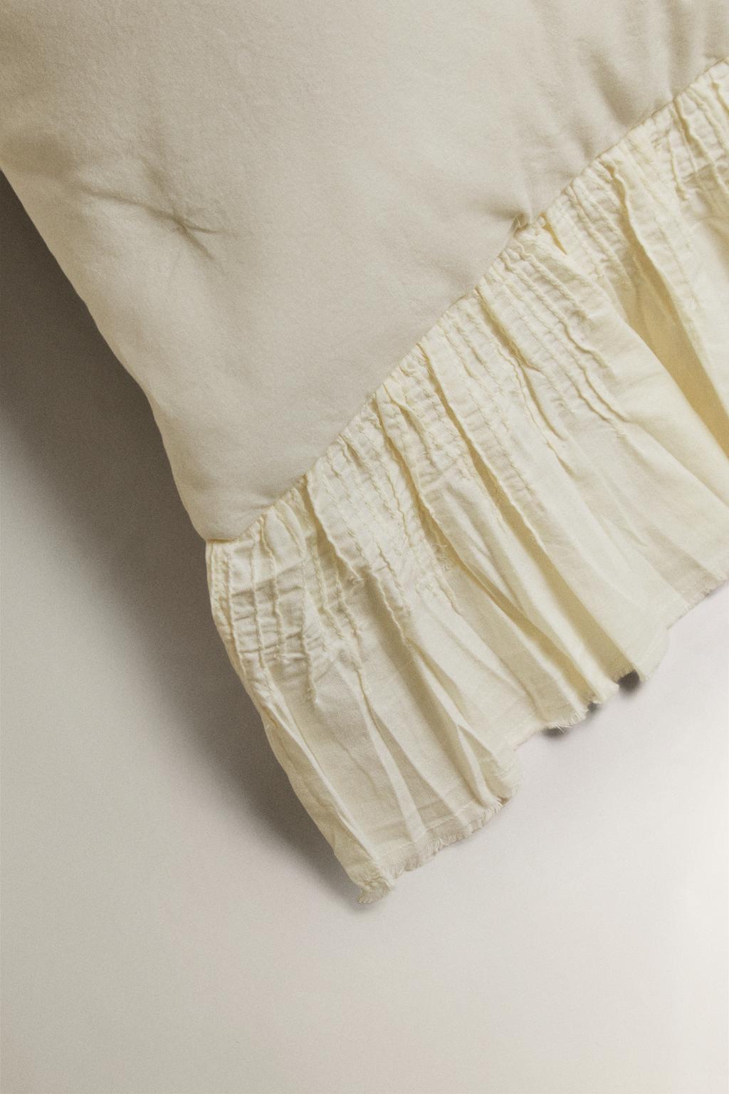 Хлопковая стеганая наволочка с оборкой