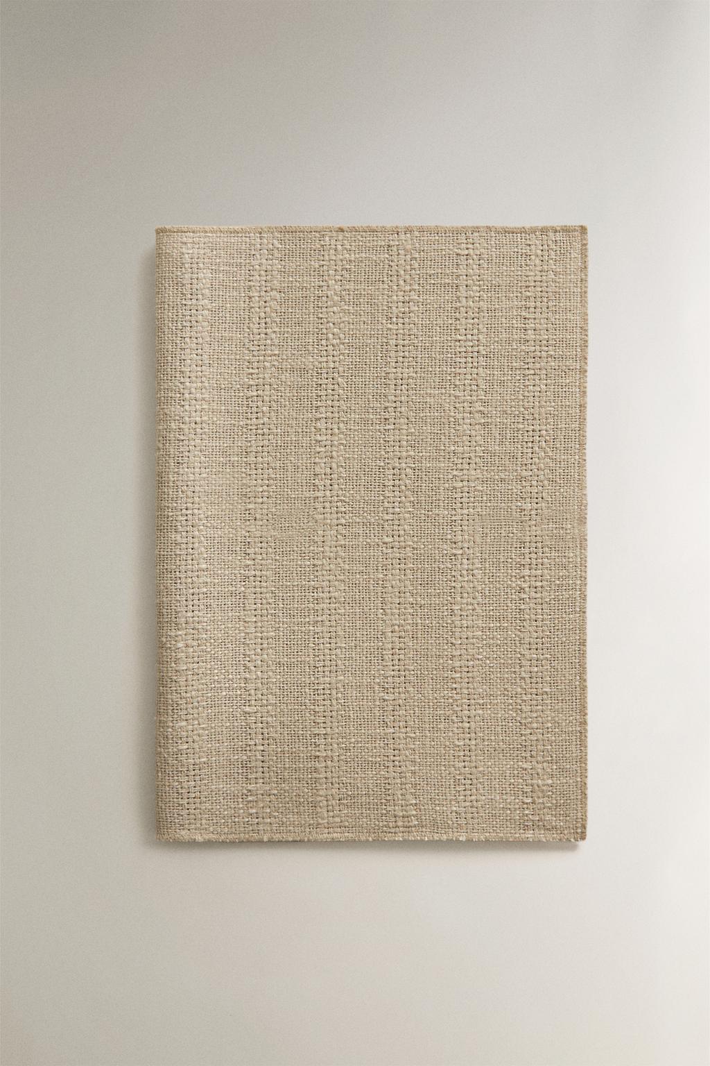 Салфетка с текстурным узором