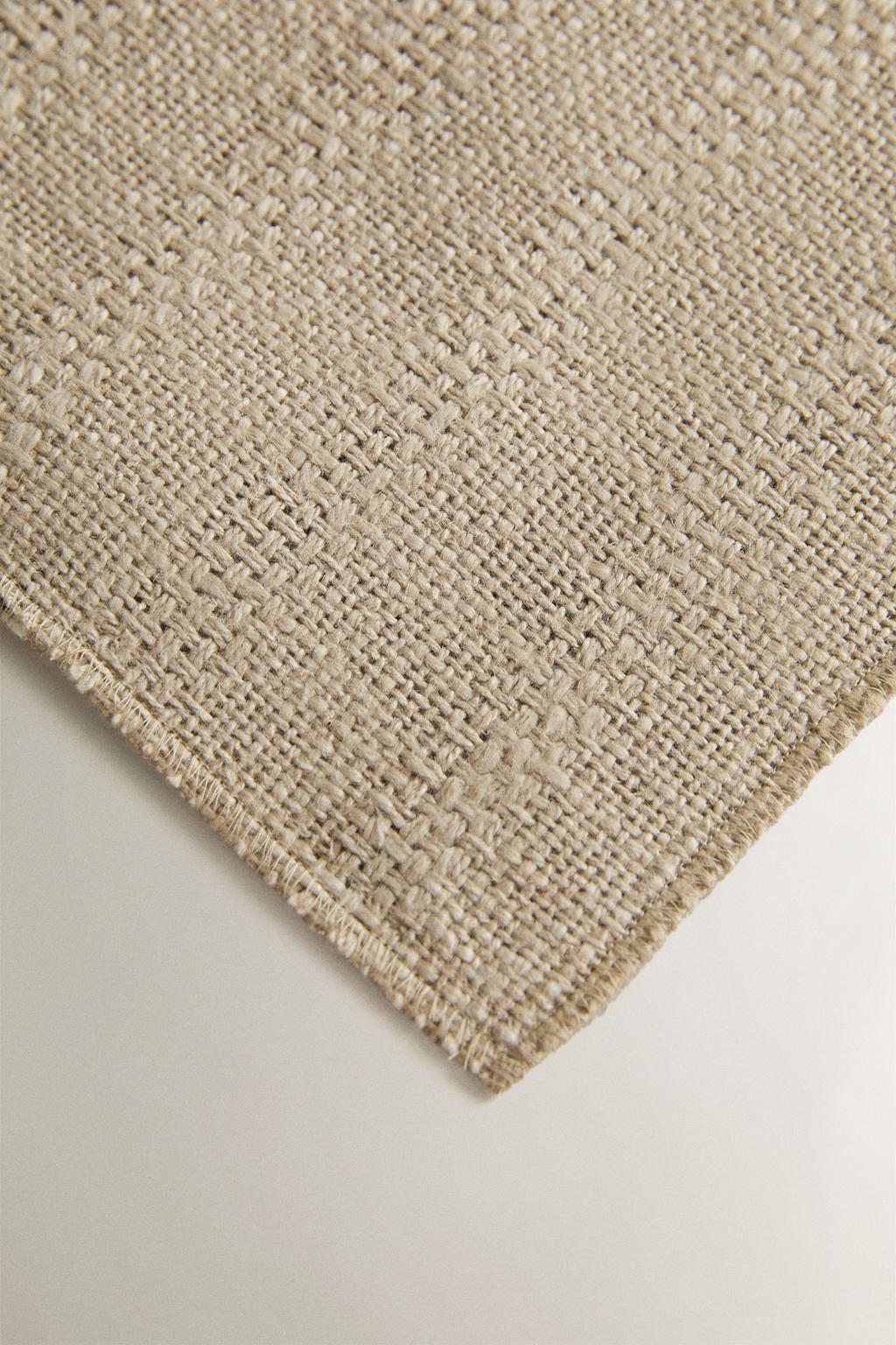 Салфетка с текстурным узором