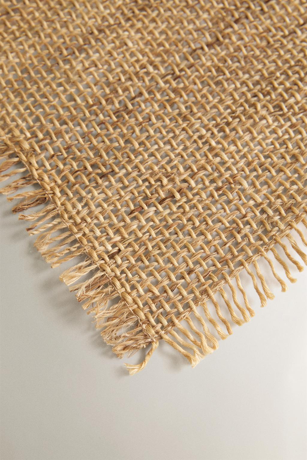 Салфетка из тканого волокна