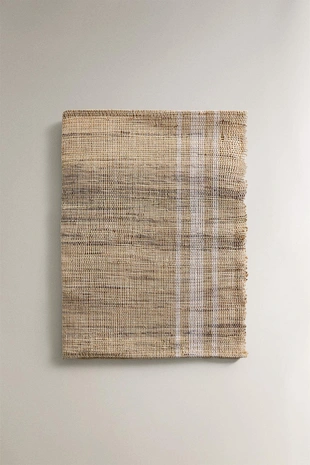 Плетеная подставка из рами с полосками- Заказать в России