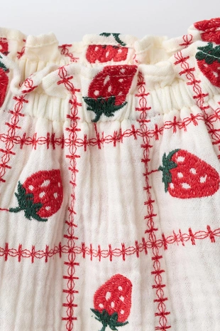 Трусы-юбка с вышивкой в виде клубники Casa Lawa X Zara Kids- Заказать в России