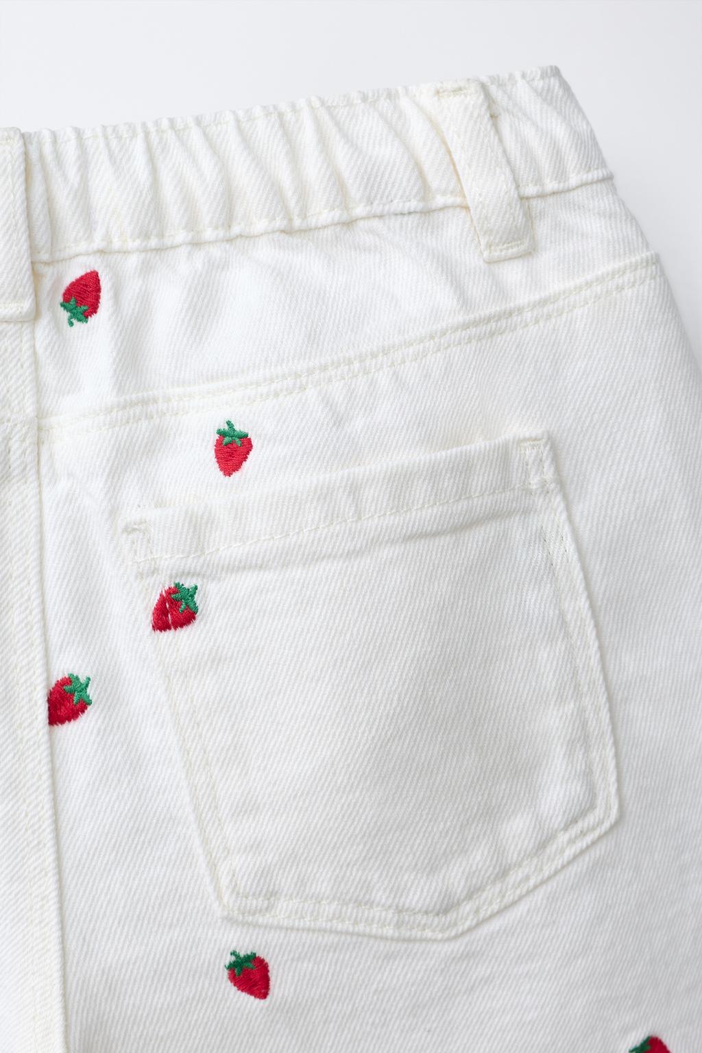 БЕРМУДЫ ИЗ ТВИЛА MOM FIT С ВЫШИВКОЙ КЛУБНИКИ CASA LAWA X ZARA KIDS