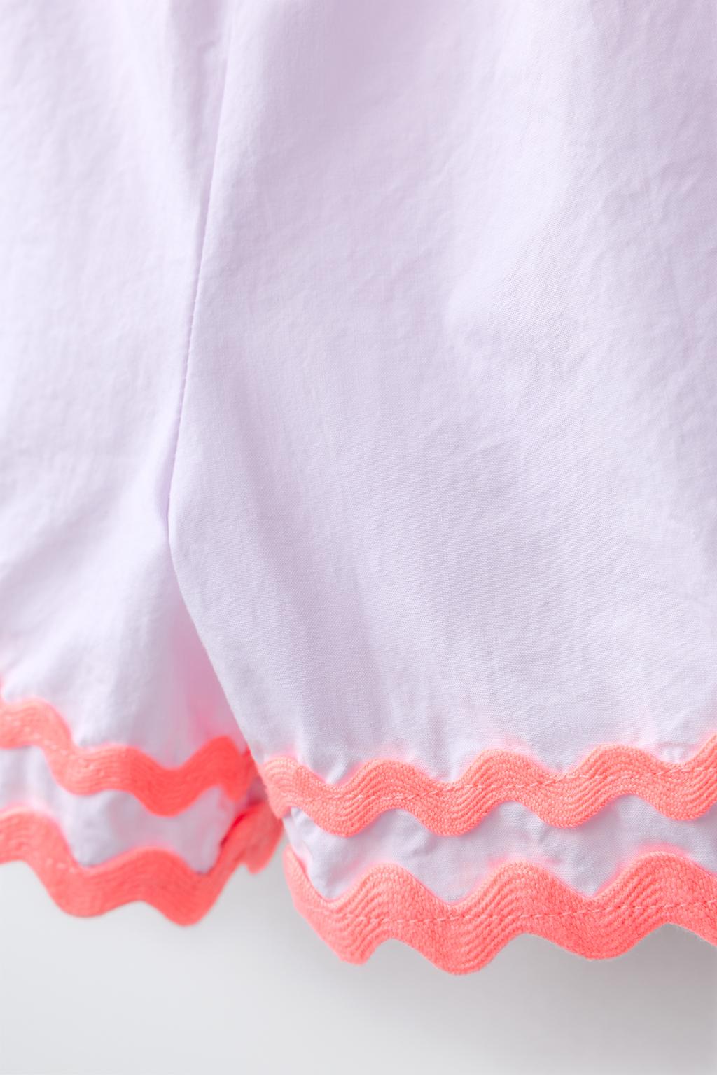 ШОРТЫ-БЕРМУДЫ ИЗ ПОПЛИНА С КОНТРАСТНЫМ ВОЛНИСТЫМ КРАЕМ CASA LAWA X ZARA KIDS