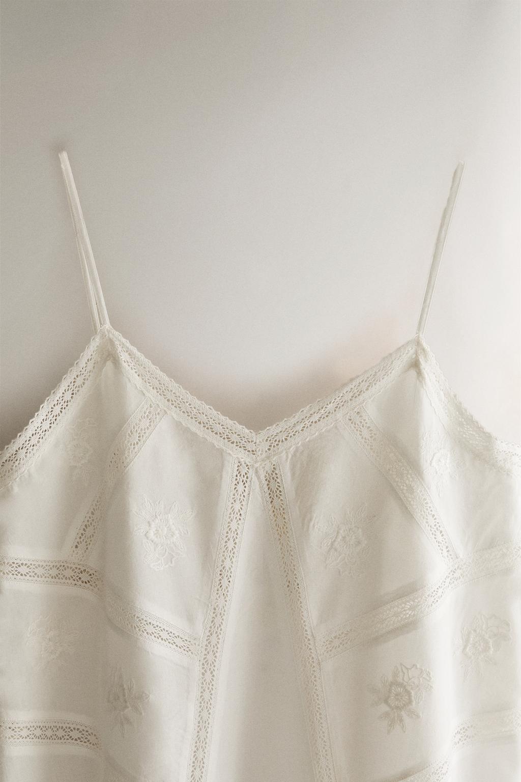 Ночная сорочка с вышивкой