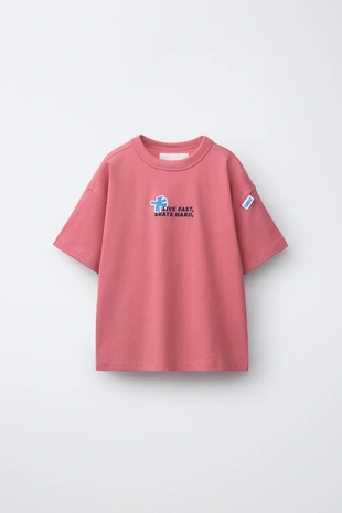 Футболка с логотипом