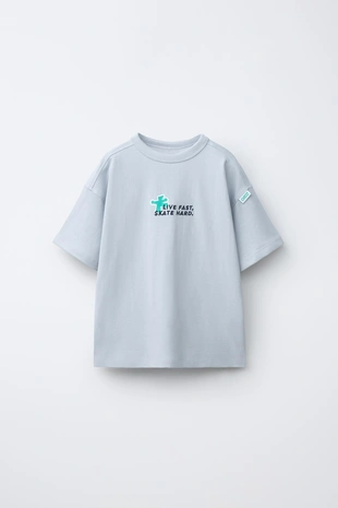 Футболка с логотипом