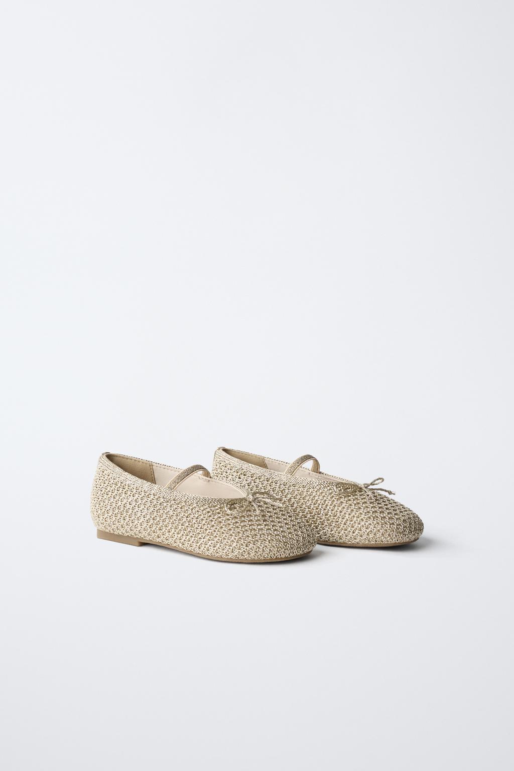Туфли балетки с кружевными вставками