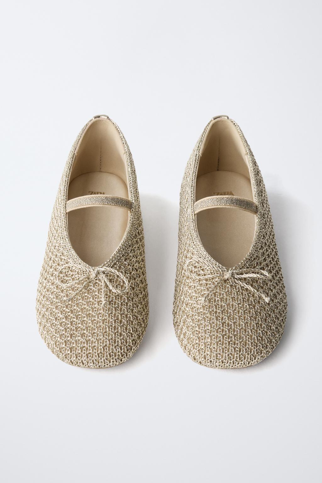 Туфли балетки с кружевными вставками