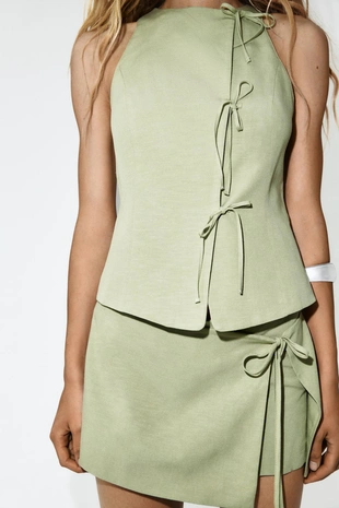 Топ с горловиной халтер и завязками- Заказать в России