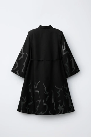 Накидка «Kpop Demon Hunters» © Netflix- Заказать в России