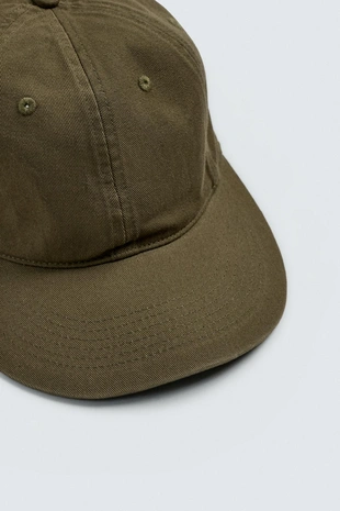 Кепка из хлопка Zara «Aaron Levine»