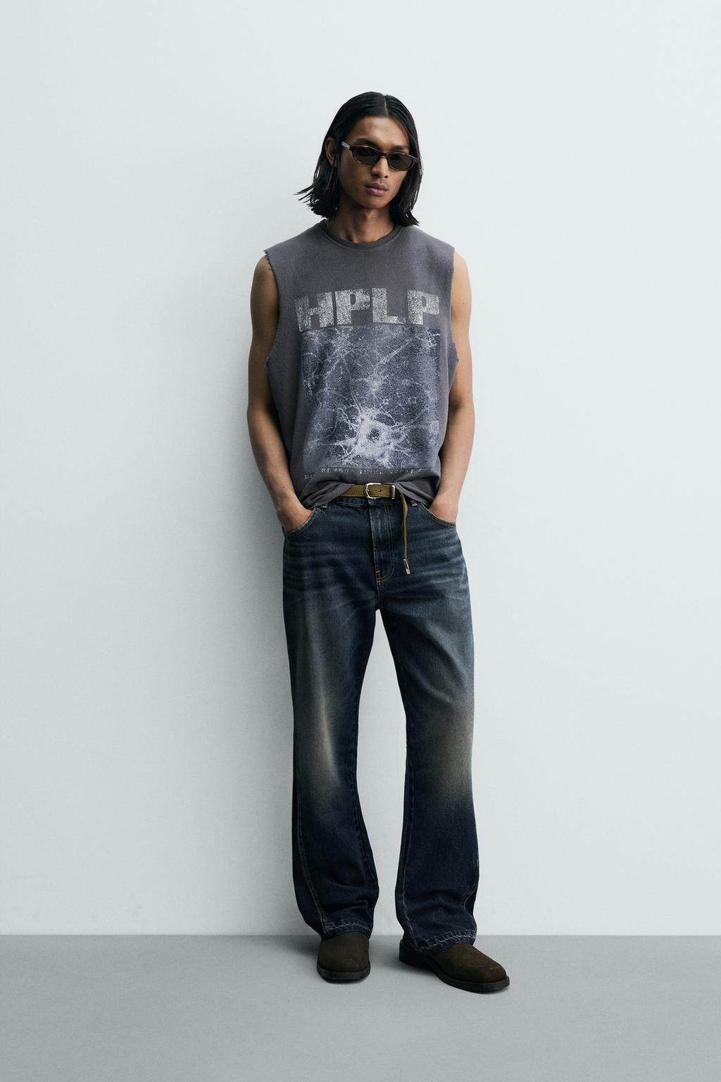 ТОП БЕЗ РУКАВОВ С ПРИНТОМ И ЭФФЕКТОМ ПОТЕРТОСТИ