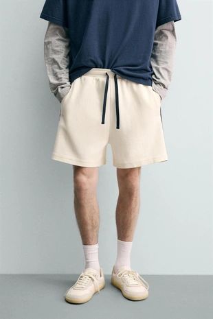 Шорты-джоггеры с контрастными полосами- Заказать в России