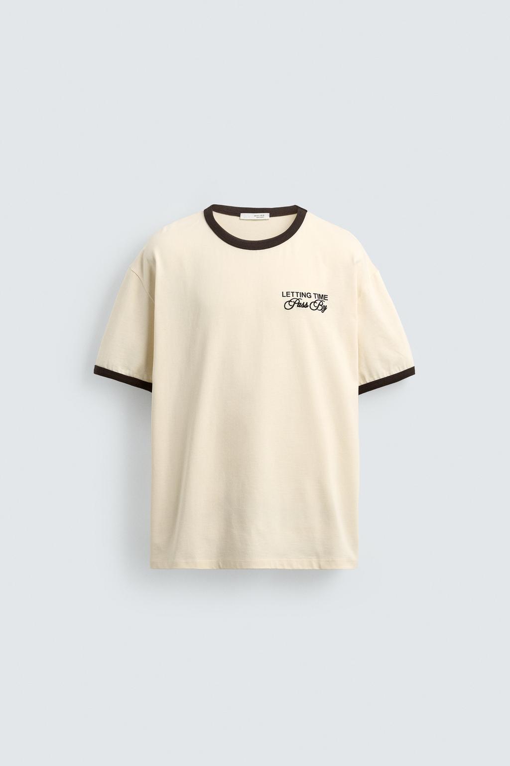 ФУТБОЛКА В РУБЧИК С КОНТРАСТНЫМИ НАДПИСЯМИ