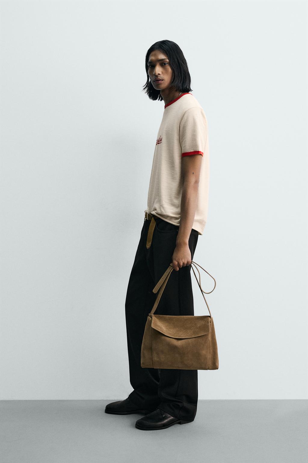 ФУТБОЛКА С КОНТРАСТНЫМ ТЕКСТОВЫМ ПРИНТОМ