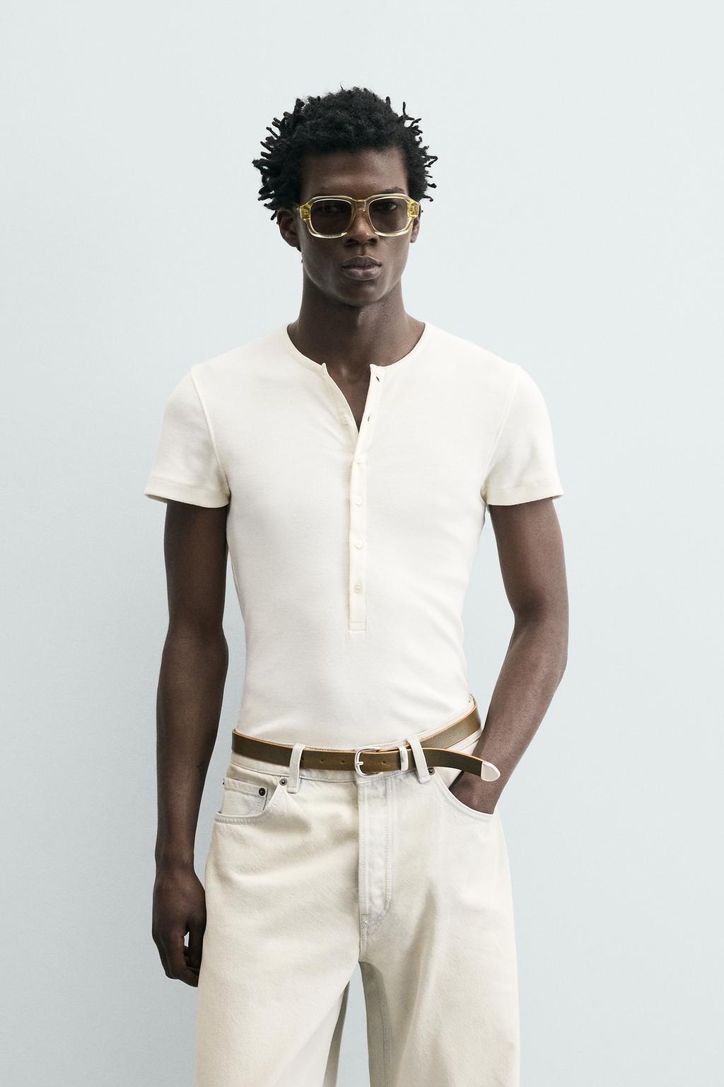 ФУТБОЛКА В РУБЧИК С ВОРОТНИКОМ НА ПУГОВИЦАХ