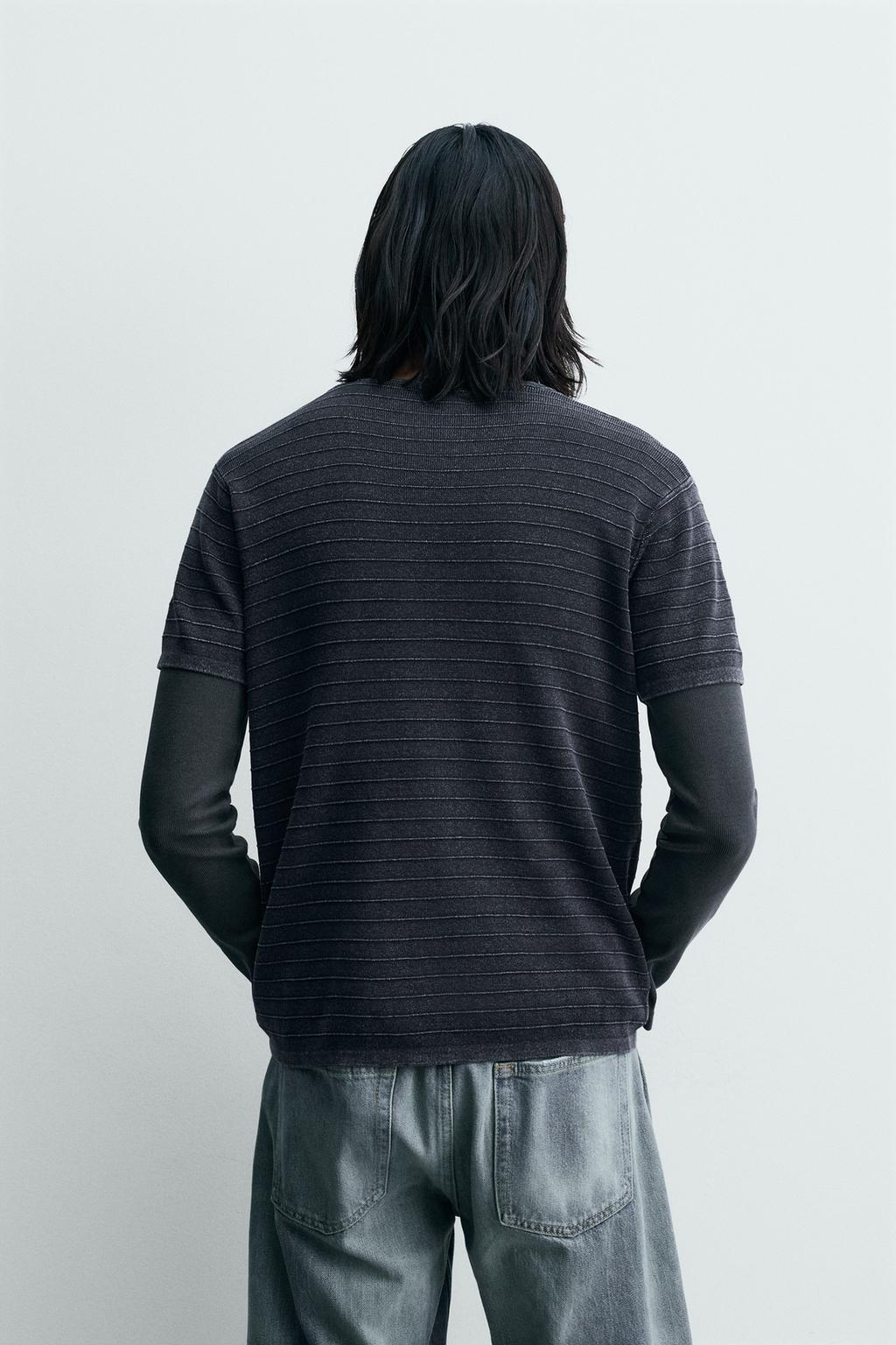 ФУТБОЛКА ИЗ РЕЛЬЕФНОЙ ТКАНИ С ЭФФЕКТОМ ПОТЕРТОСТИ