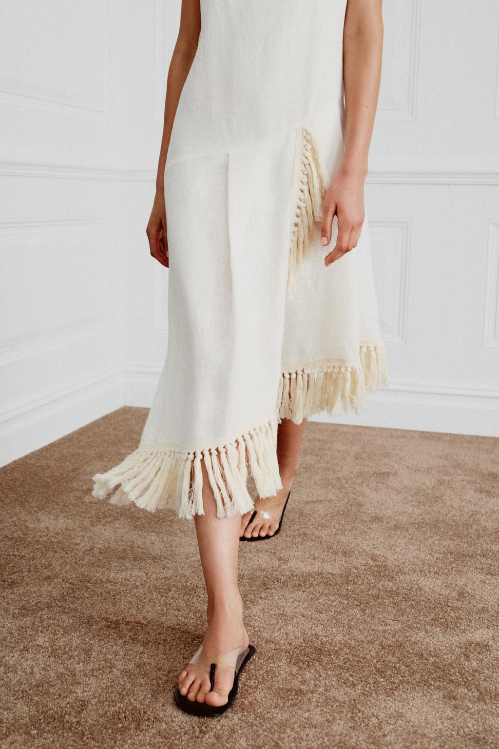 ПЛАТЬЕ ИЗ ЛЬНА С БАХРОМОЙ — коллекция Zara «ZW»