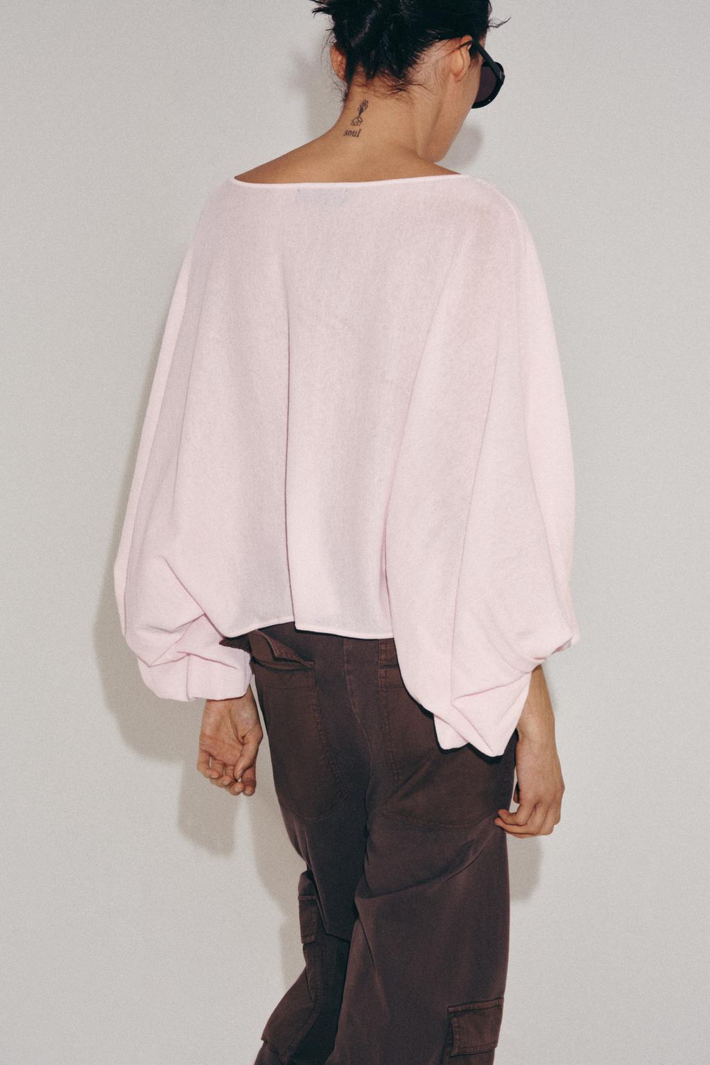 ТРИКОТАЖНЫЙ ТОП С ОБЪЕМНЫМИ РУКАВАМИ