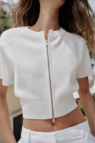 Укороченный кардиган на молнии