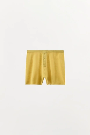 Трикотажные шорты с пуговицами- Заказать в России