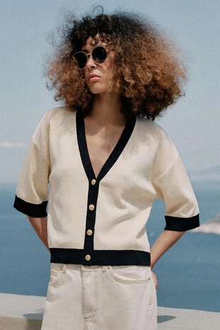 Вязаный жакет с контрастной отделкой- Заказать в России