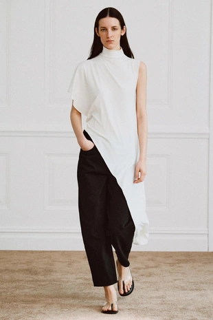 Зауженные джинсы со средней посадкой — коллекция Zara «Zw»- Заказать в России