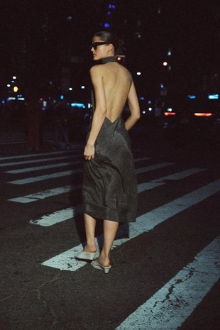 Платье халтер в горошек — коллекция Zara «Zw»- Заказать в России