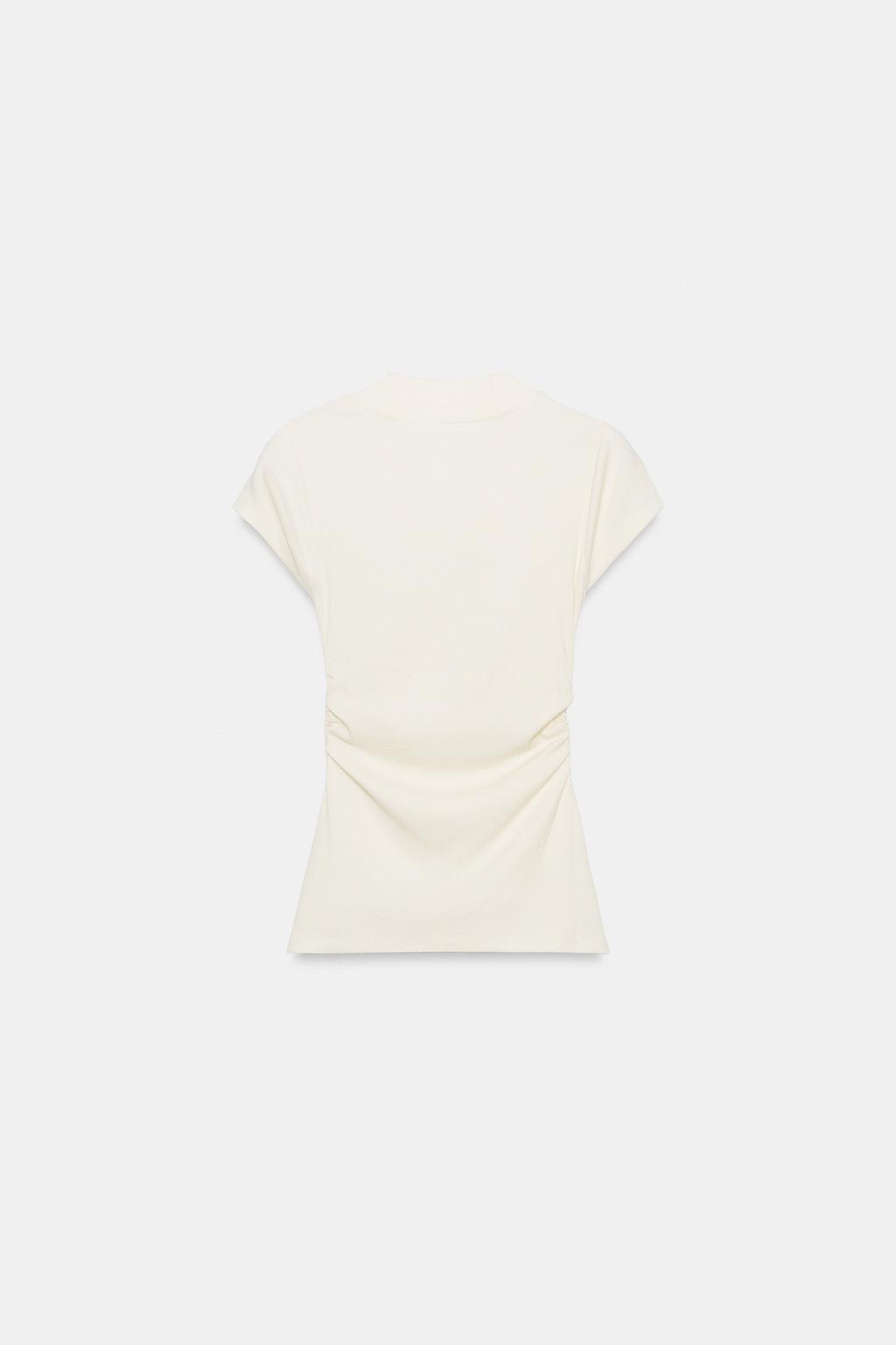 ФУТБОЛКА ИЗ СМЕСОВОГО ЛЬНА СО СБОРКАМИ