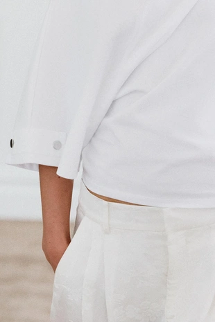 Майка с вырезом «лодочка» и пуговицами- Заказать в России