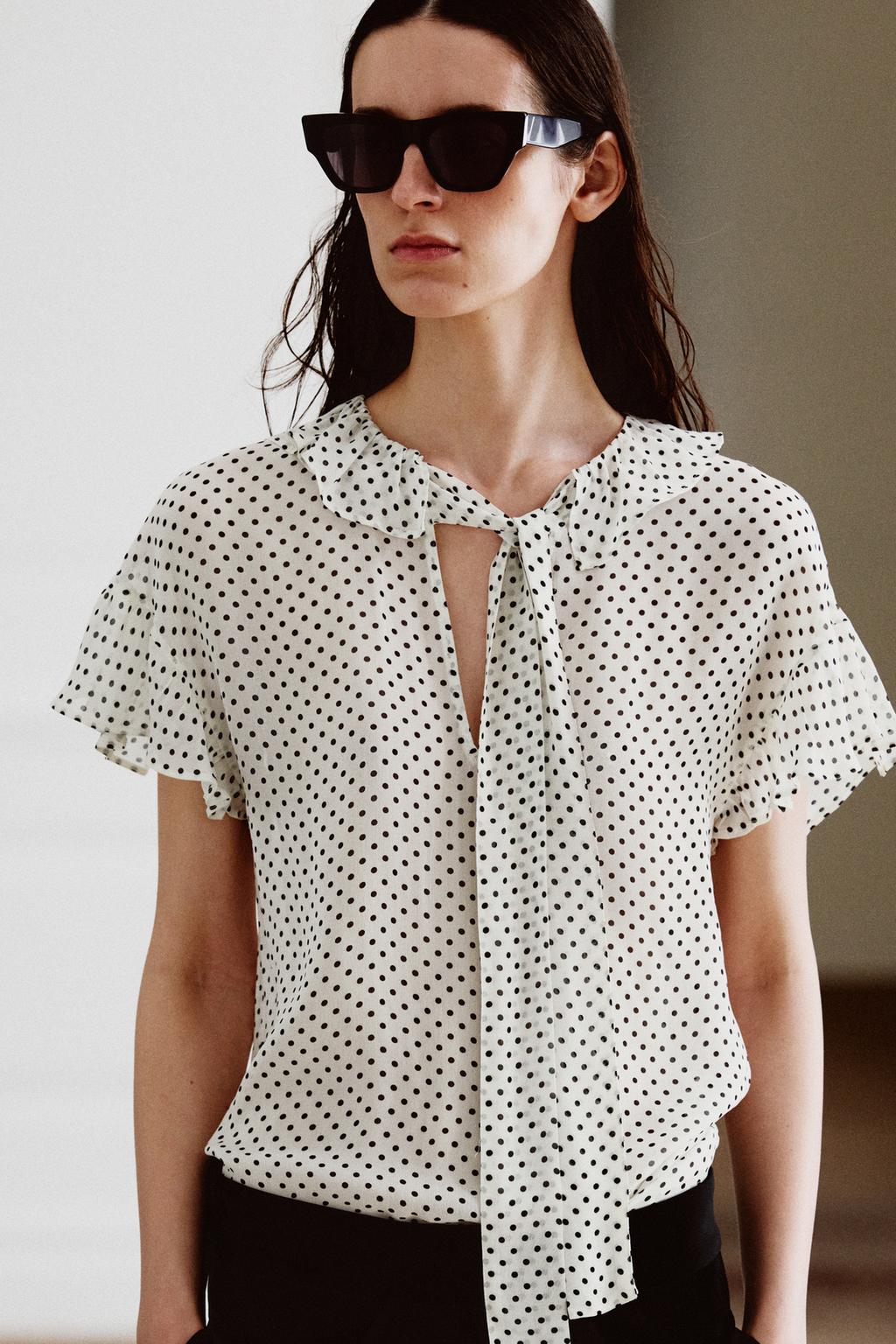 БЛУЗА С ЗАВЯЗКАМИ И ПРИНТОМ В ГОРОШЕК — ZW COLLECTION