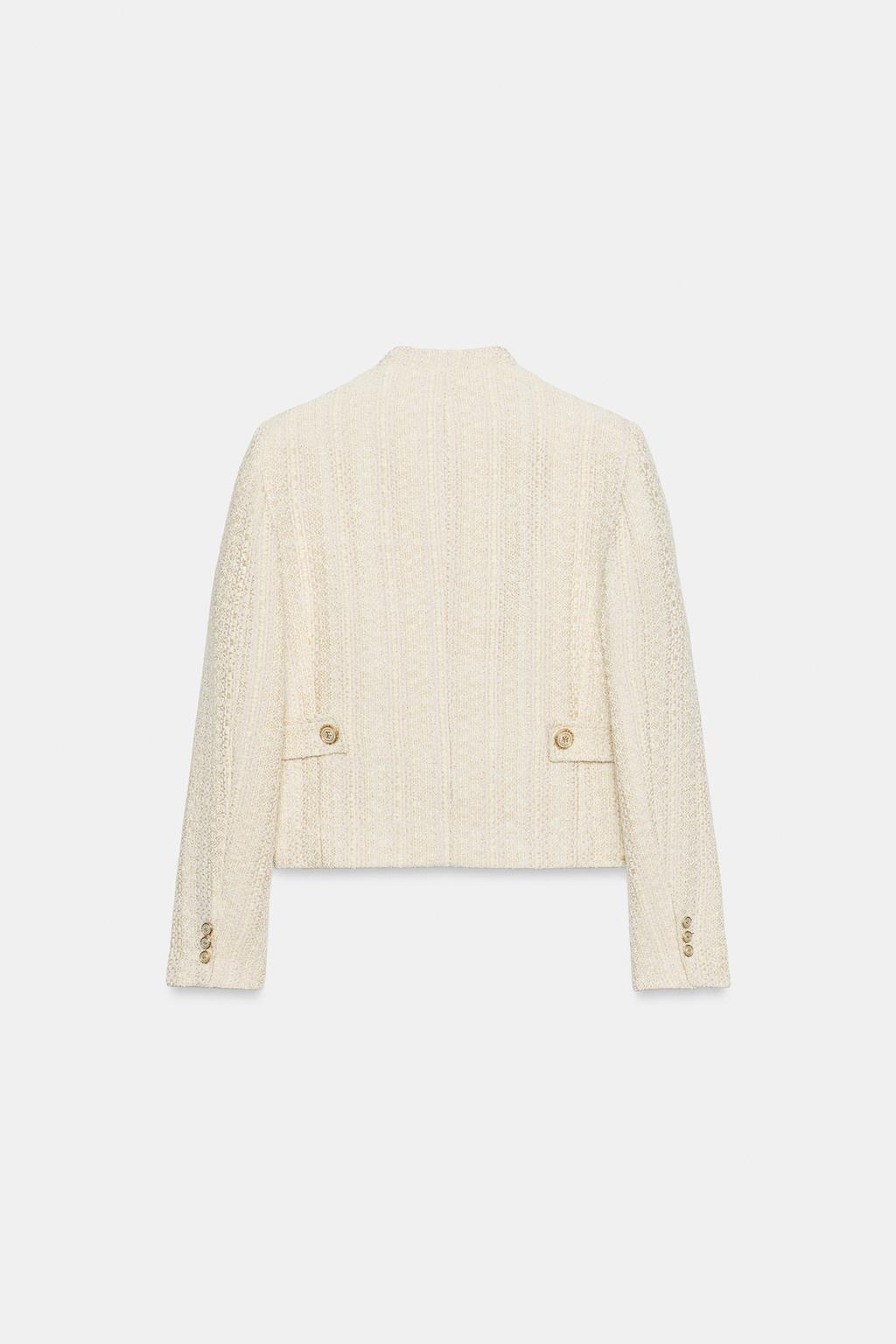 БЛЕЙЗЕР ИЗ РЕЛЬЕФНОЙ ТКАНИ С МЕТАЛЛИЗИРОВАННОЙ НИТЬЮ