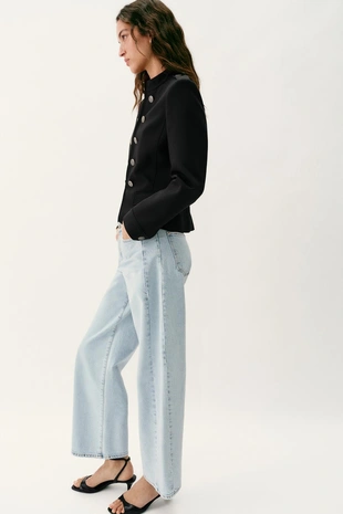 Приталенный жакет с пуговицами и подплечниками- Заказать в России