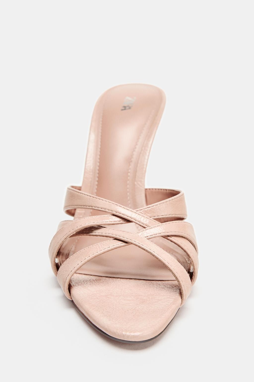 БОСОНОЖКИ НА КАБЛУКЕ С ПЕРЕКРЕСТНЫМИ РЕМЕШКАМИ