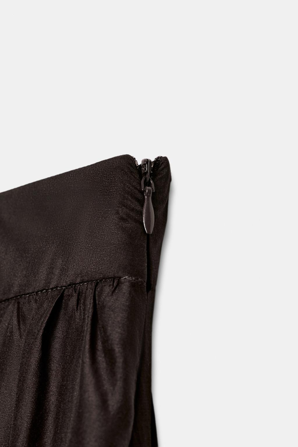 ОБЪЕМНАЯ ЮБКА МИДИ С ВЫШИВКОЙ