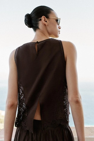 Топ с вышивкой и кружевом- Заказать в России