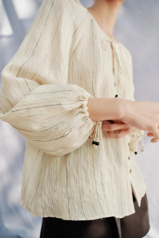 Блуза в полоску с завязками- Заказать в России