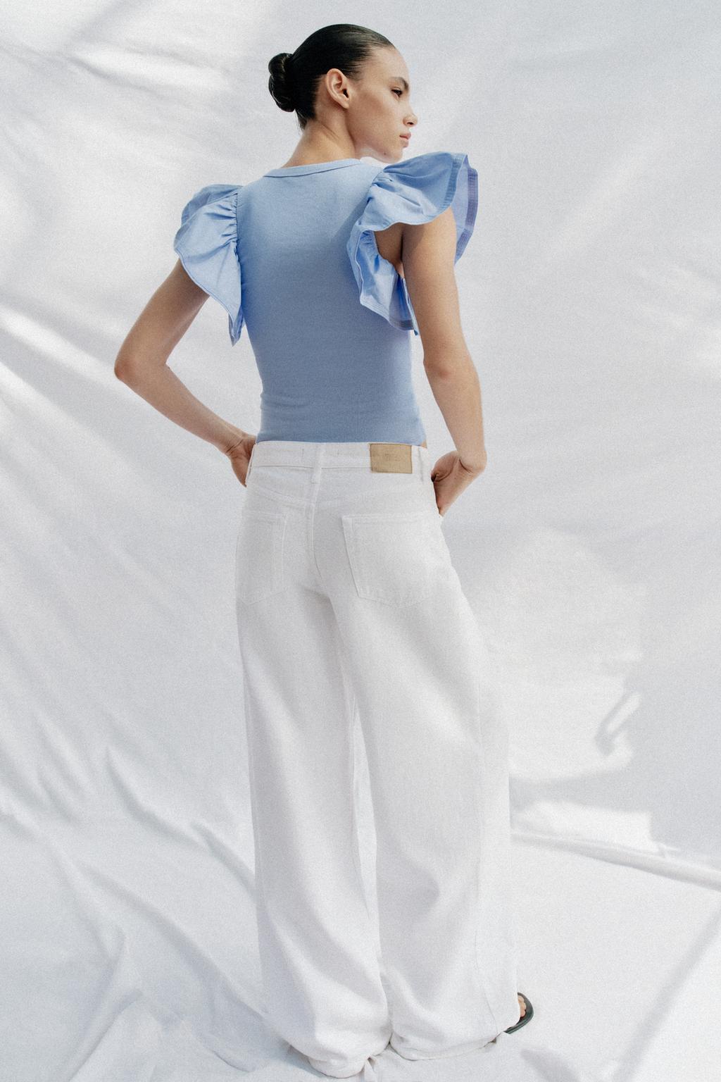 ФУТБОЛКА В РУБЧИК С ВОЛАНАМИ