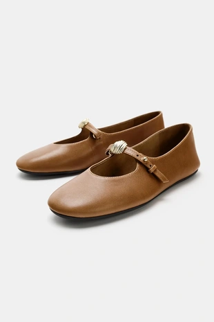 Кожаные балетки с металлической деталью- Заказать в России