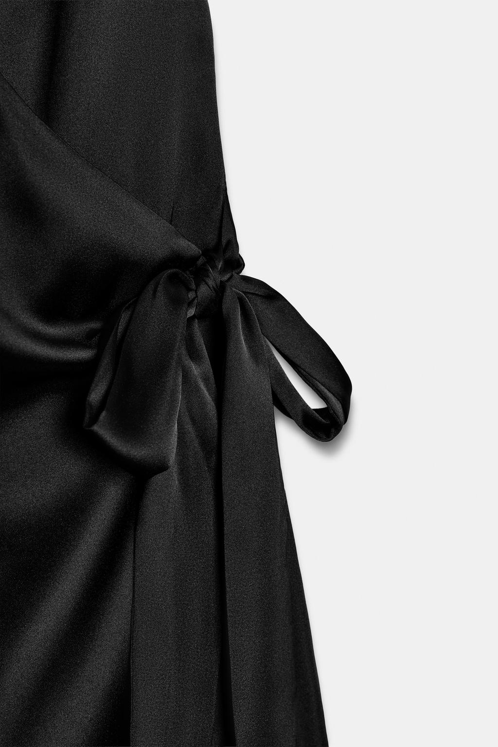 АТЛАСНОЕ ПЛАТЬЕ ХАЛТЕР В ГОРОШЕК