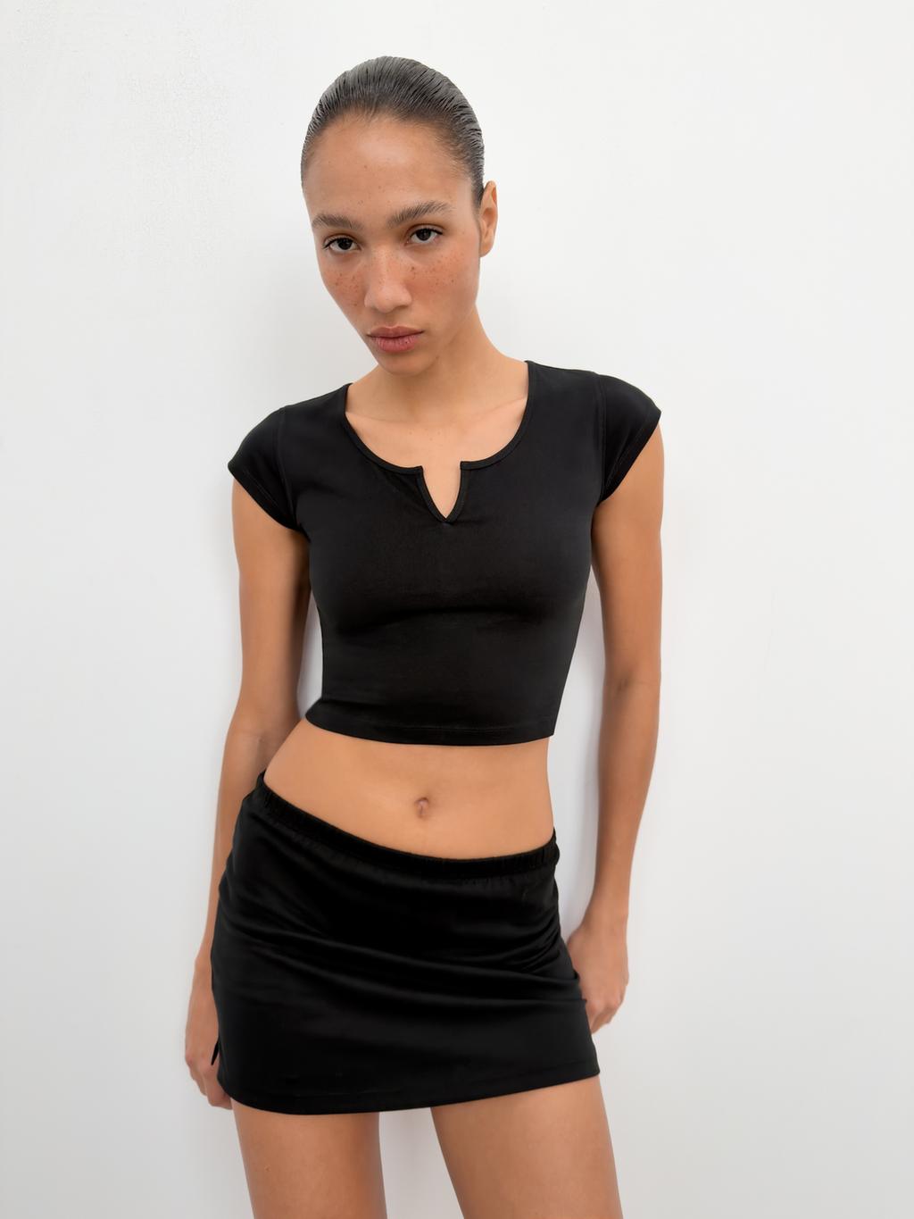 МИНИ-ЮБКА ШОРТЫ