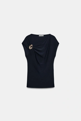 Топ со сборками и металлической декоративной фурнитурой- Заказать в России