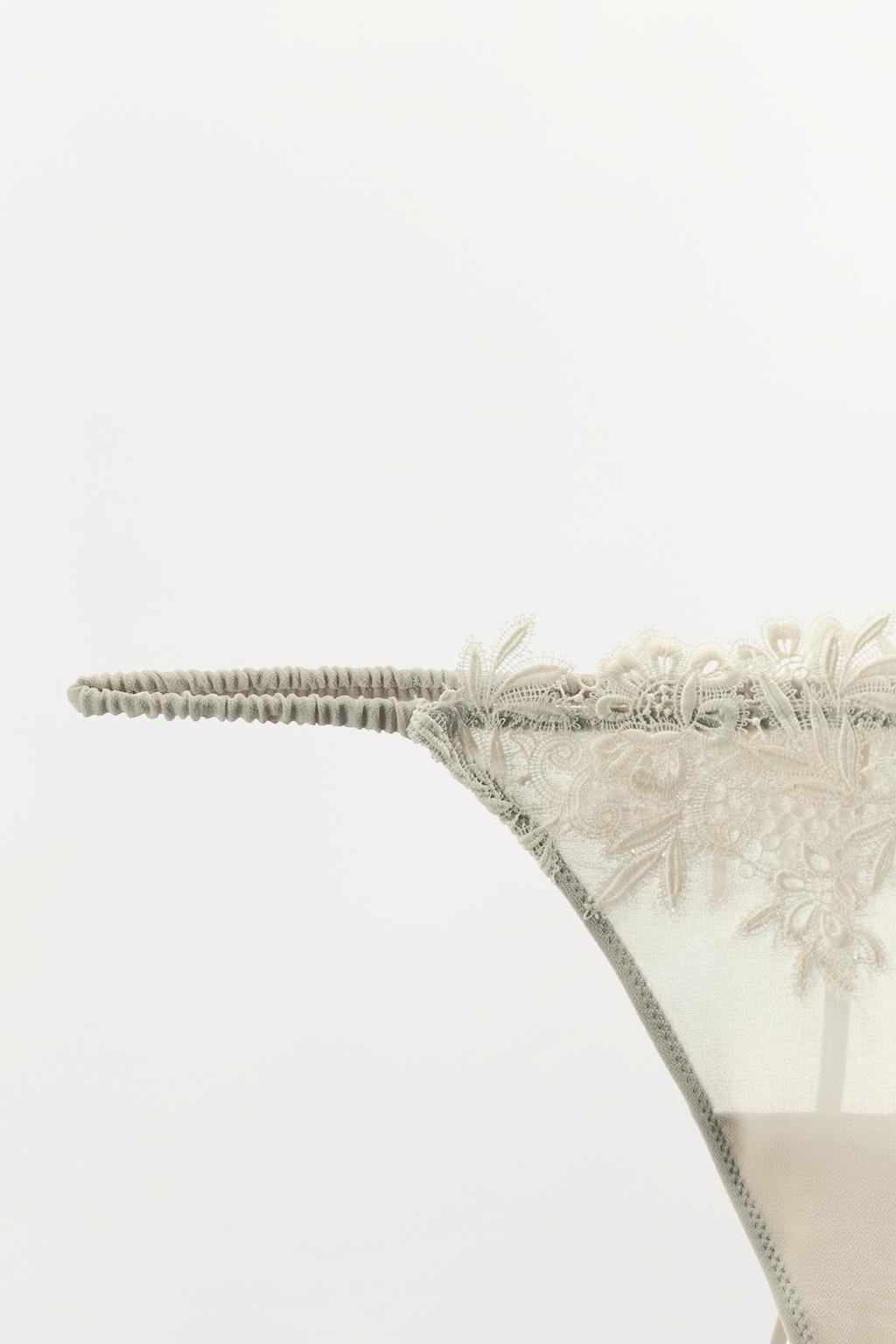 КРУЖЕВНЫЕ ТРУСЫ-ТАНГА