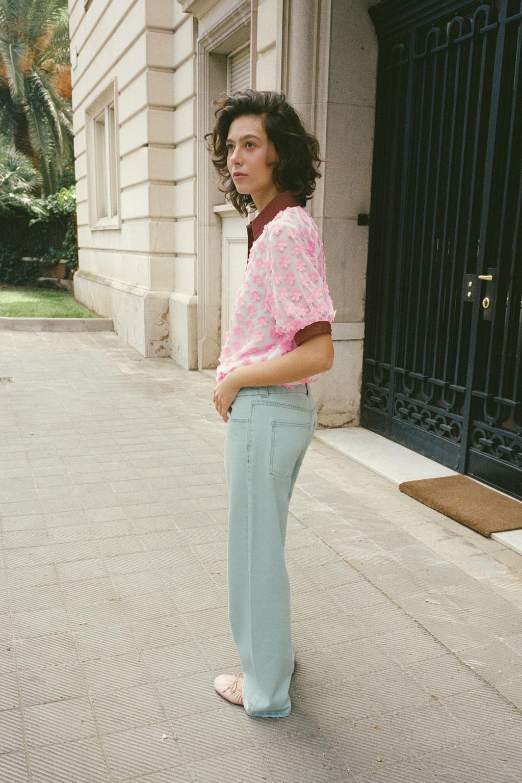 БЛУЗА С ЦВЕТОЧНЫМ УЗОРОМ