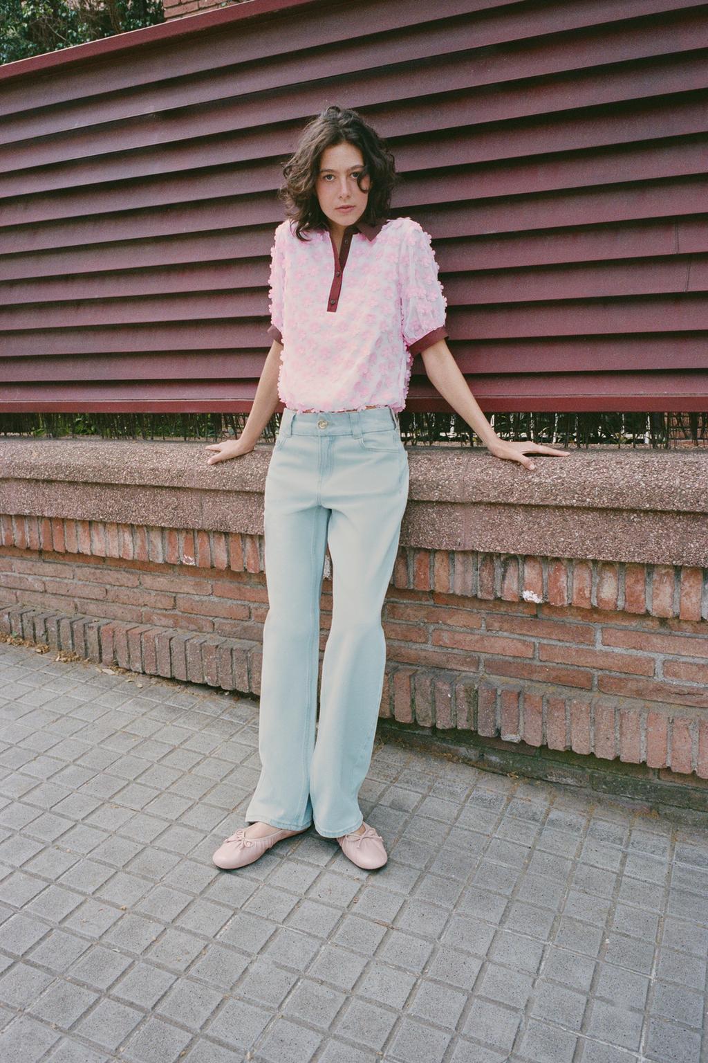 БЛУЗА С ЦВЕТОЧНЫМ УЗОРОМ