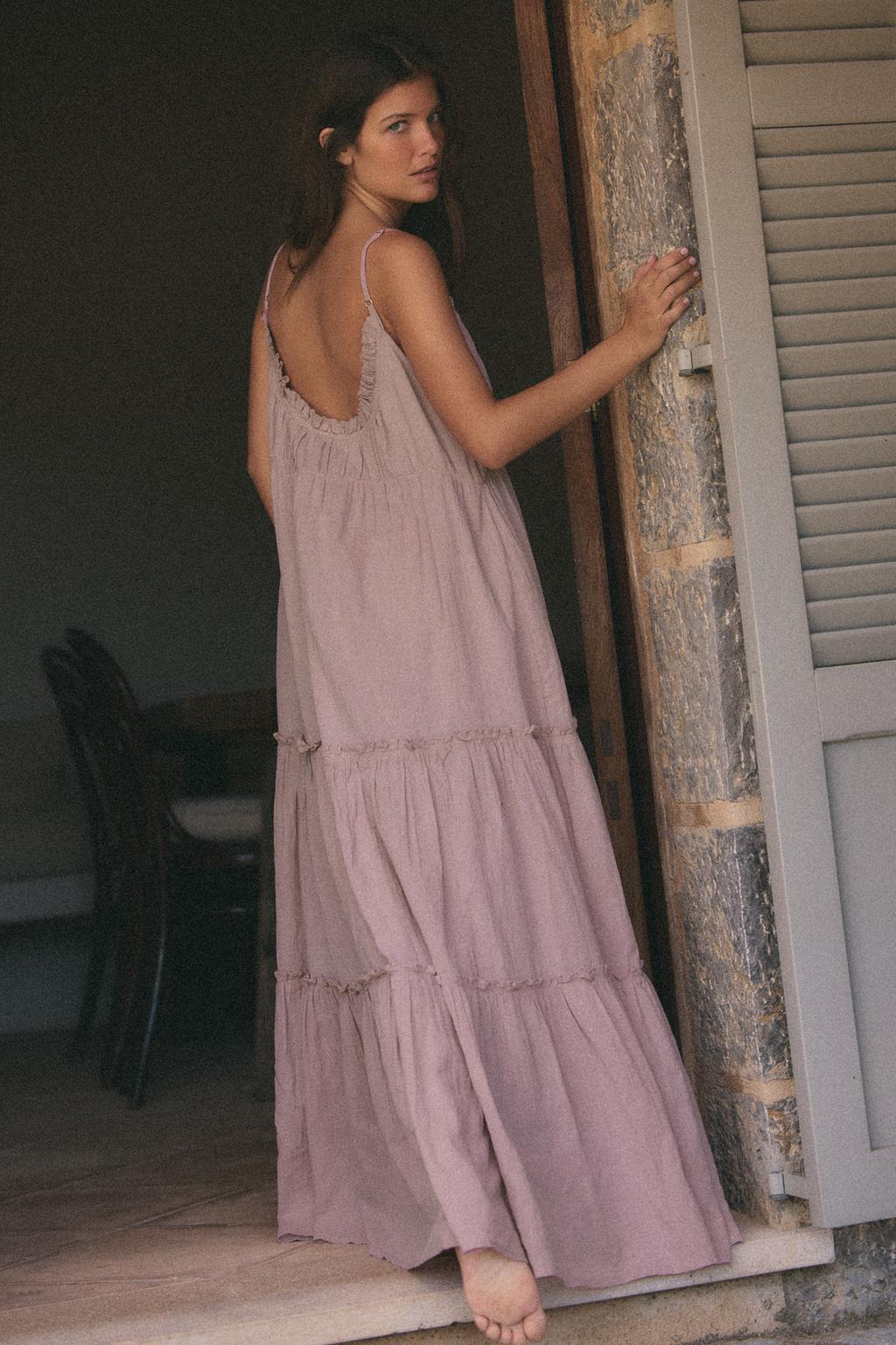 ПЛАТЬЕ МИДИ ИЗ ГАЗА С ВОЛАНАМИ