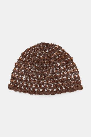 Вязаная шапка-шлем с бусинами- Заказать в России