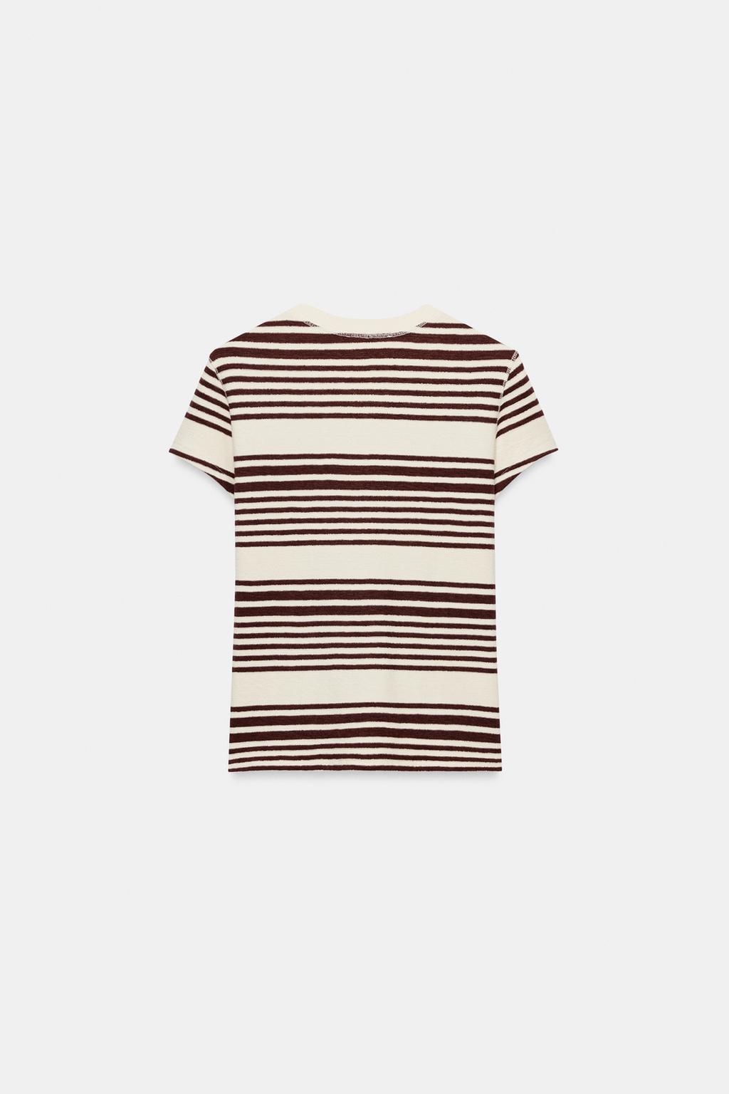 ФУТБОЛКА С ВОРОТНИКОМ НА ПУГОВИЦАХ В ПОЛОСКУ